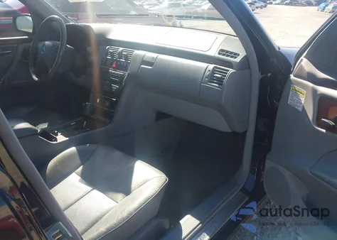 2002 Mercedes-Benz E 320 Special Edition из США, поврежденный, VIN WDBJF65J82B406623